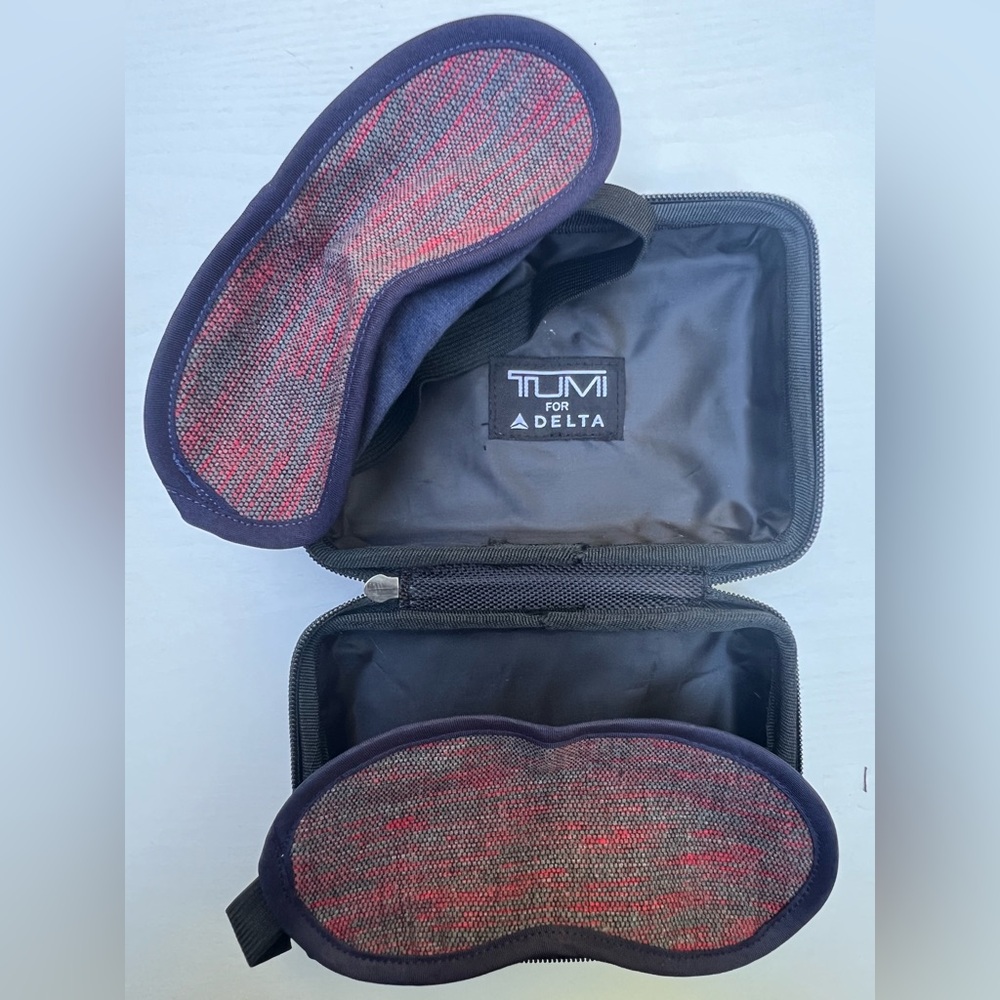 TUMI+ Delta airlines collab. Black hard shell travel case and sleep mask
